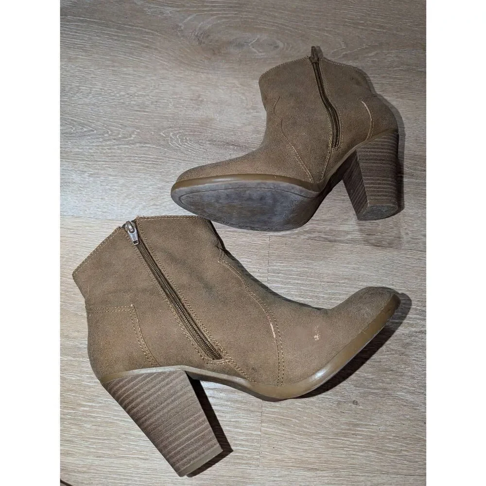 Women's American Eagle Outfitters‎ Camel Faux Suede Booties with Heel Sz 10M